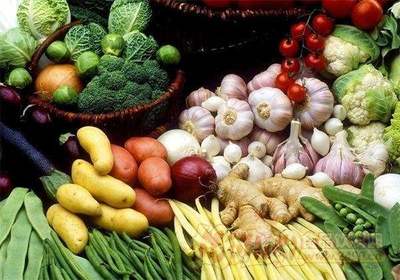 上周全国食用农产品市场价格降幅扩大2.4个百分点